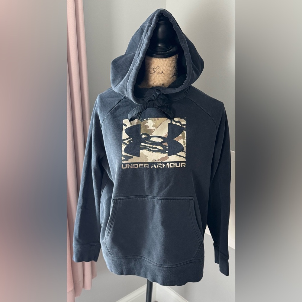 Women’s Under Armour Cold Gear Hoodie Black with Camo Logo